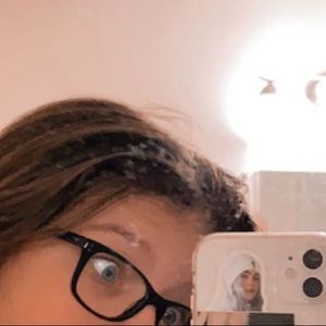 Meet your Posher, Ina